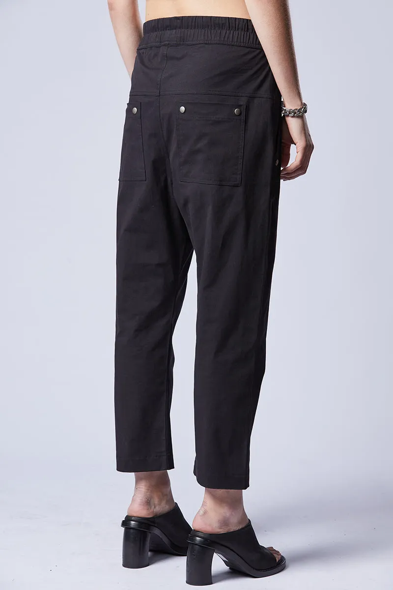 BLACK RELAXED FIT CROPPED PANTS