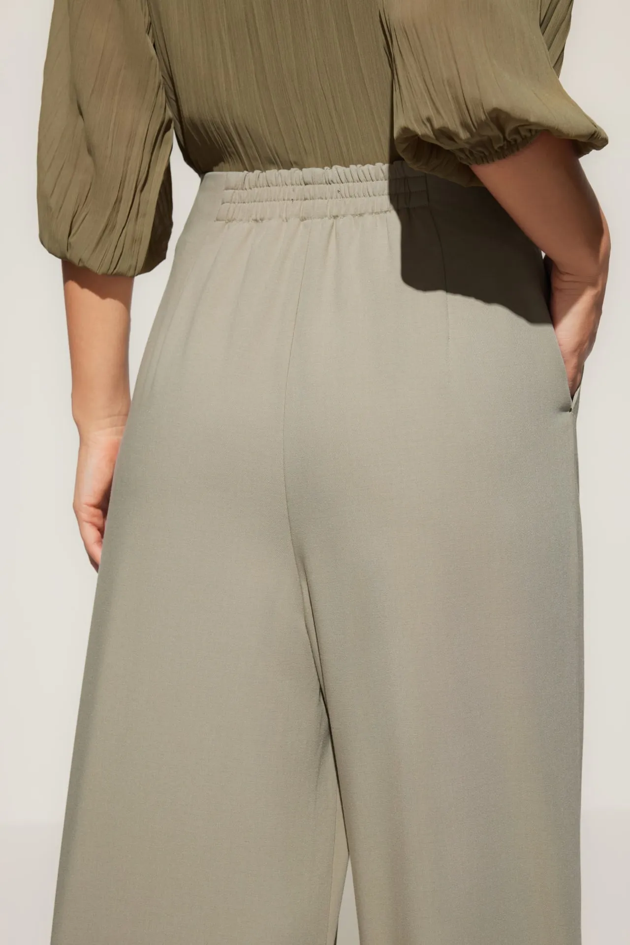 Relaxed Straight Leg Casual Pants