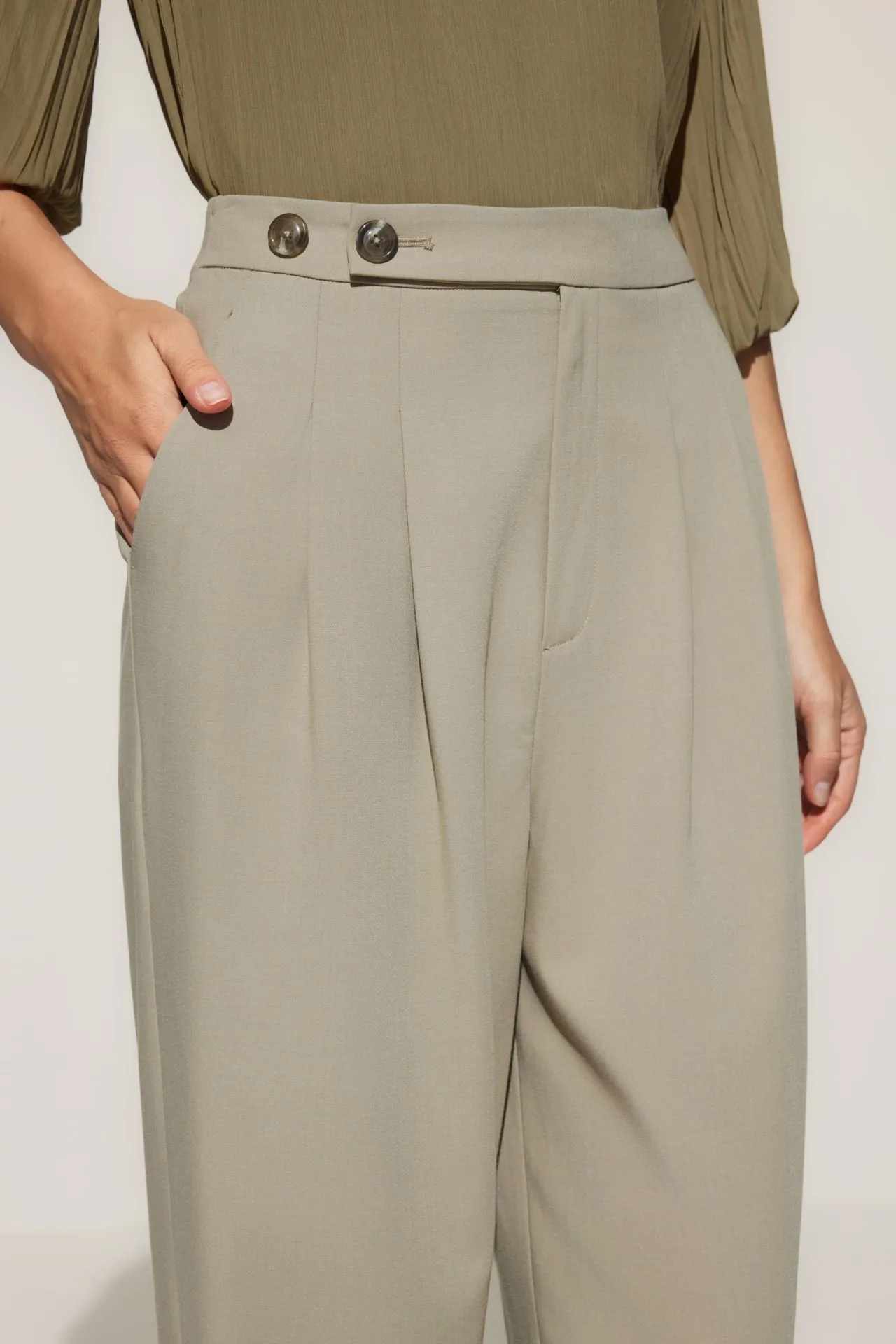 Relaxed Straight Leg Casual Pants