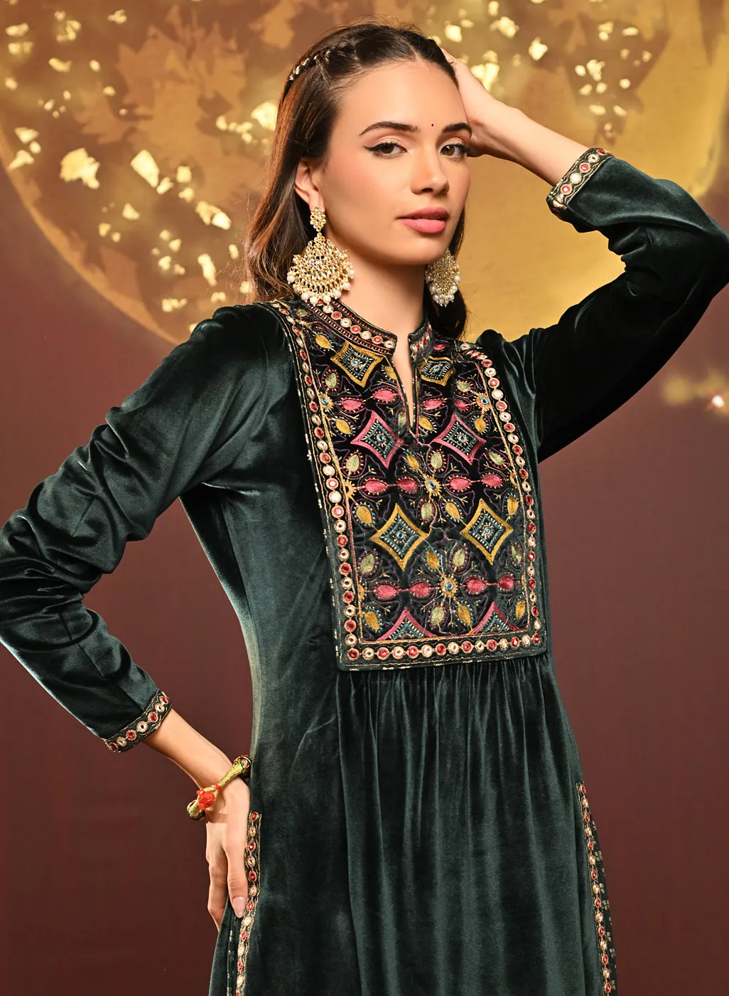 Zainab Green Embroidered Velvet Kurta Set for Women